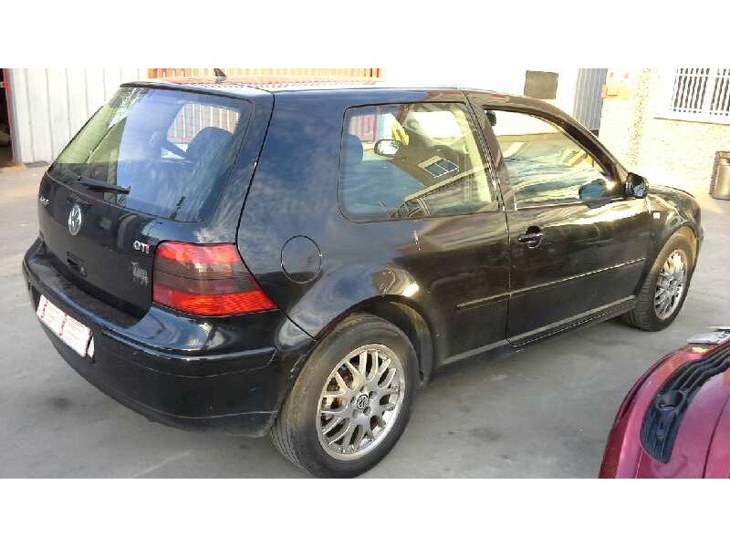 volkswagen golf iv berlina (1j1) del año 2003