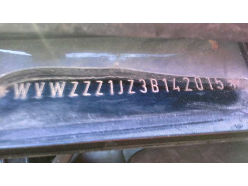 volkswagen golf iv berlina (1j1) del año 2003