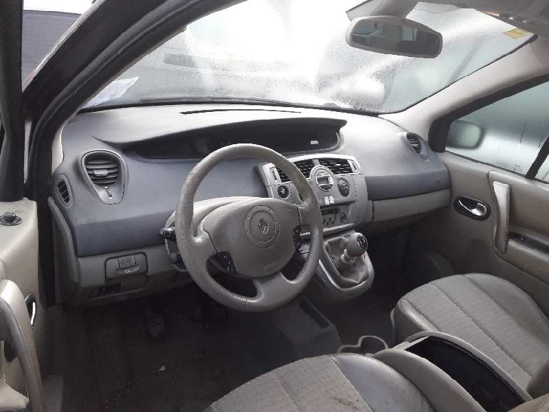 renault scenic ii del año 2004