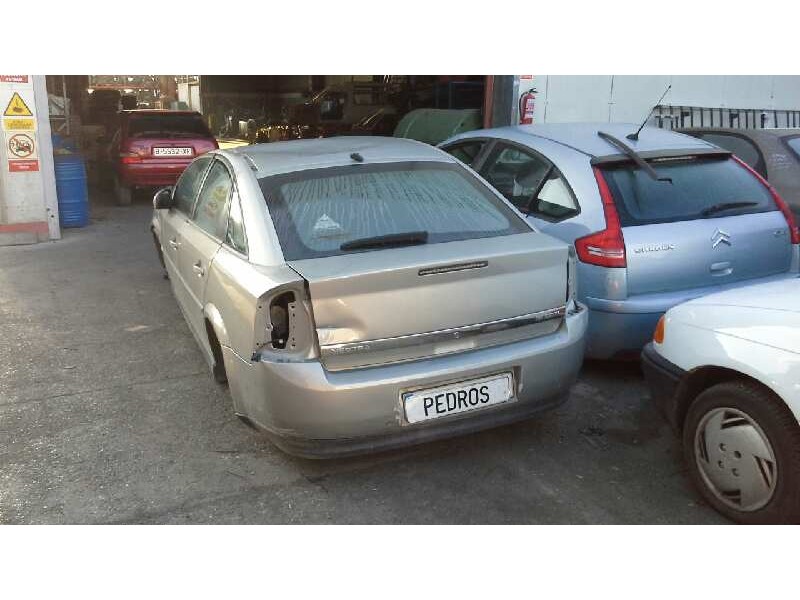 opel vectra c berlina del año 2005