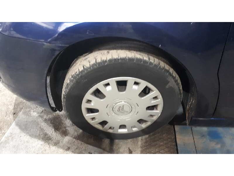 citroën c4 berlina del año 2006