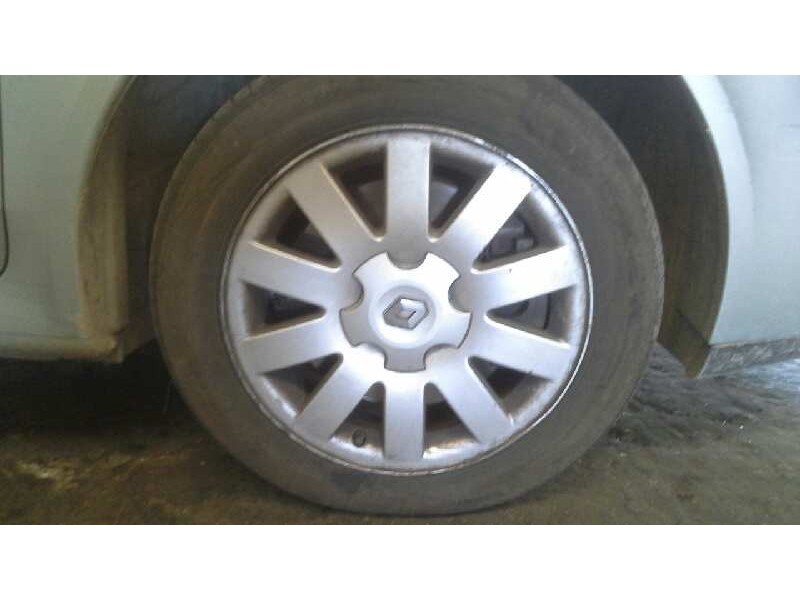 renault laguna ii grandtour (kg0) del año 2004