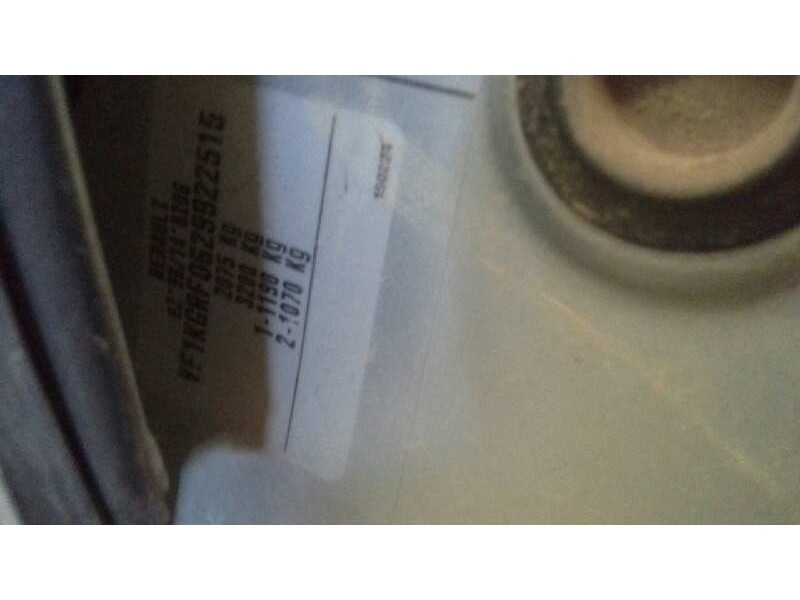 renault laguna ii grandtour (kg0) del año 2004