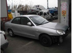 daewoo nubira berlina del año 2000