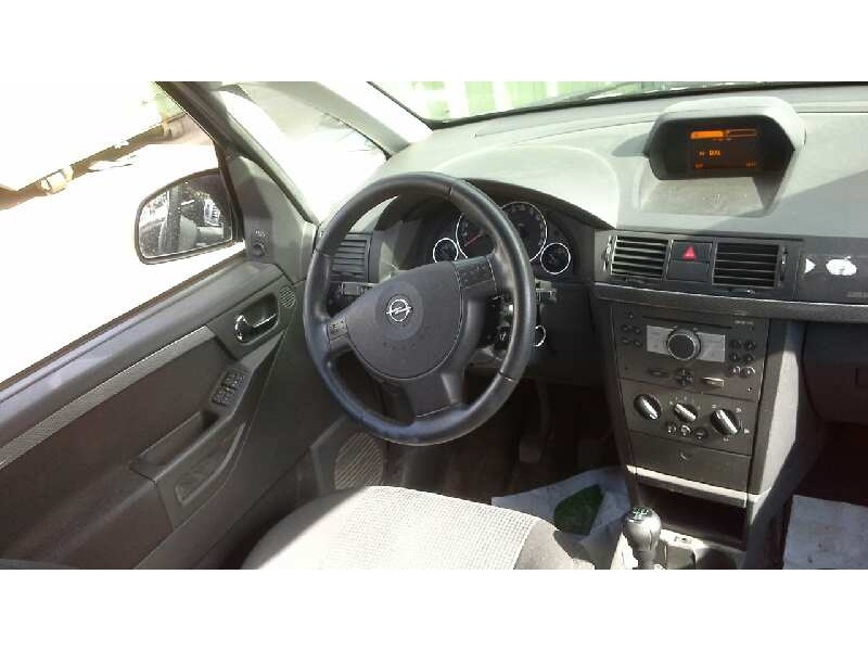 opel meriva del año 2009