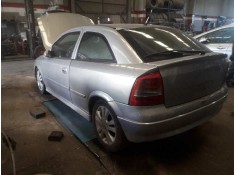 opel astra g berlina del año 2001 2