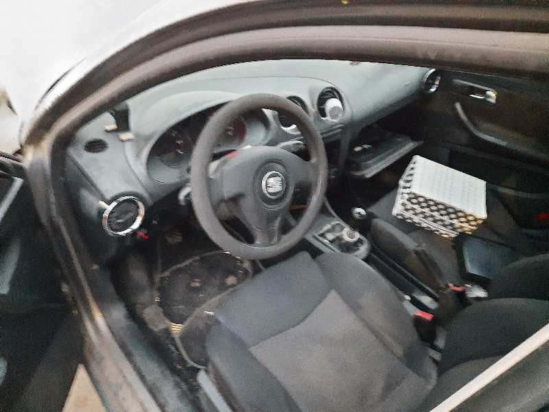 seat ibiza (6l1) del año 2005