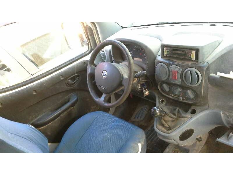fiat doblo cargo (223) del año 2004