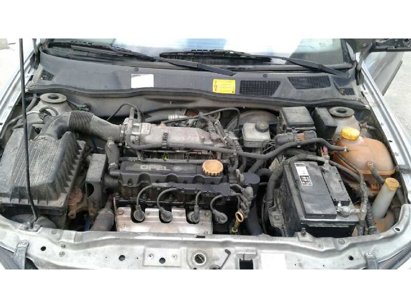 opel astra g berlina del año 2002