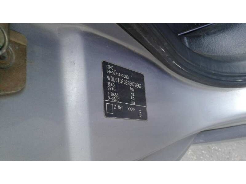 opel astra g berlina del año 2002