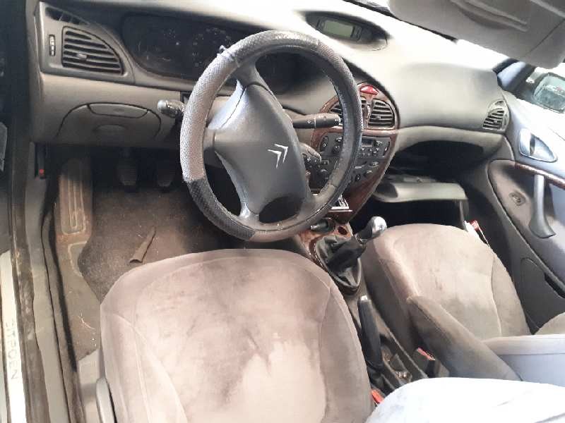 citroën c5 berlina del año 2001