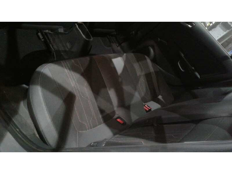 opel corsa d del año 2012