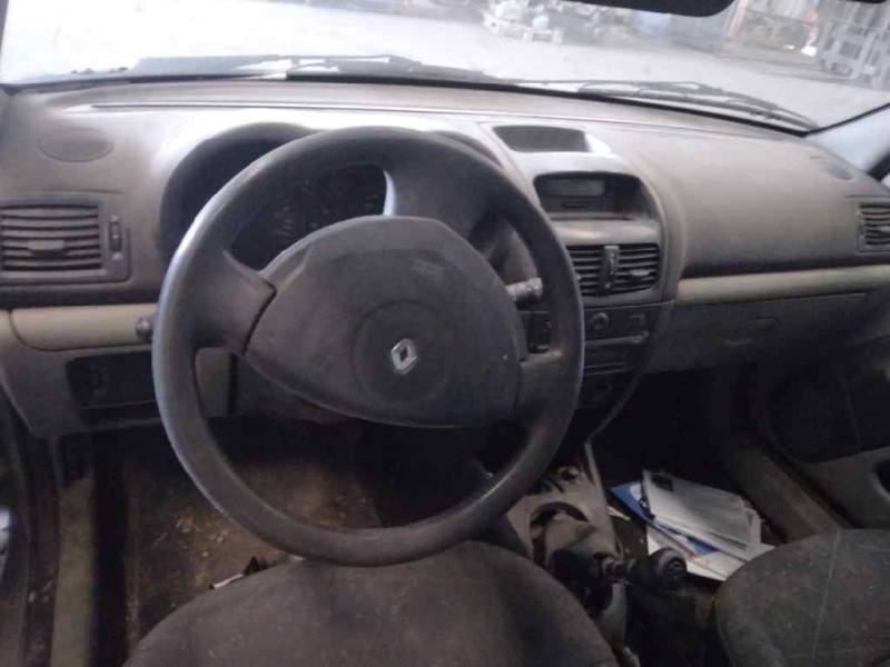 renault clio ii fase ii (b/cb0) del año 2003