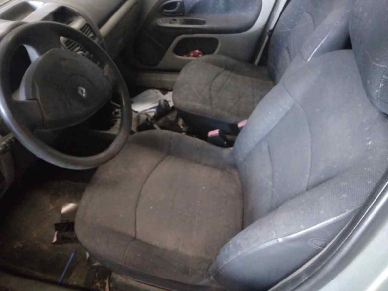 renault clio ii fase ii (b/cb0) del año 2003