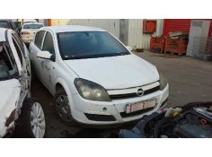 opel astra h berlina del año 2005 2