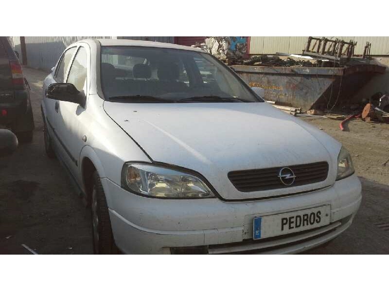 opel astra g berlina del año 1998
