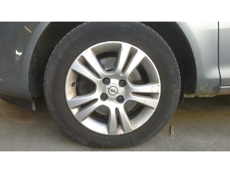 opel corsa d del año 2009