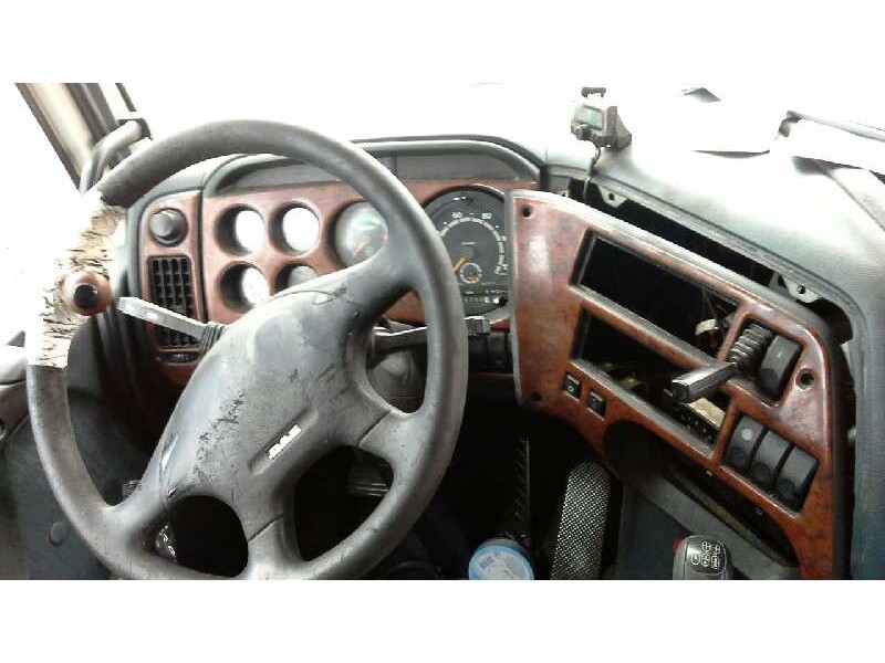 daf fa 95xf del año 2001