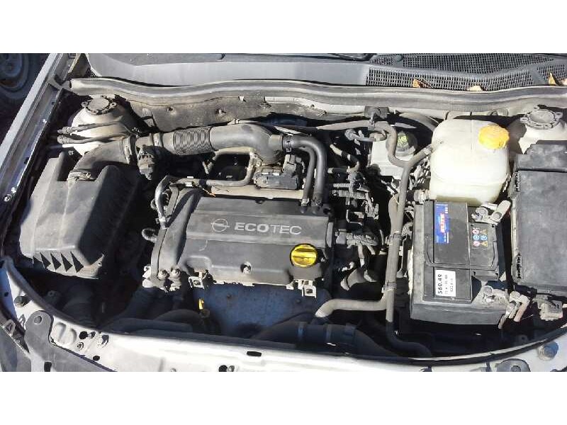 opel astra h berlina del año 2005