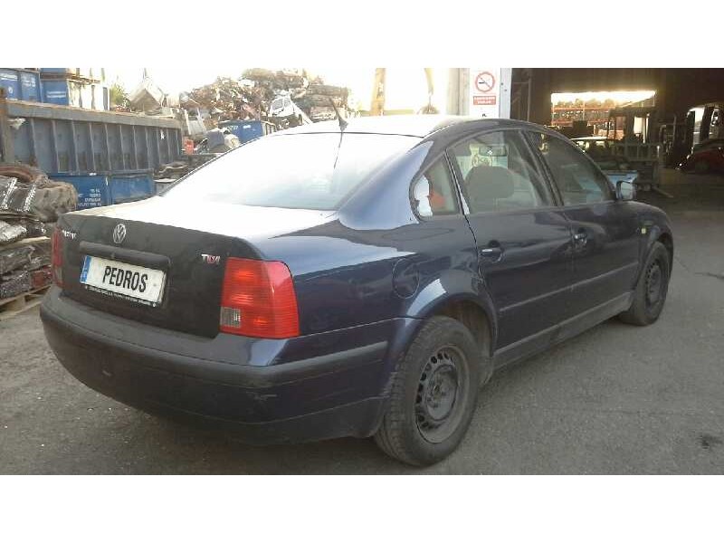 volkswagen passat berlina (3b2) del año 1999