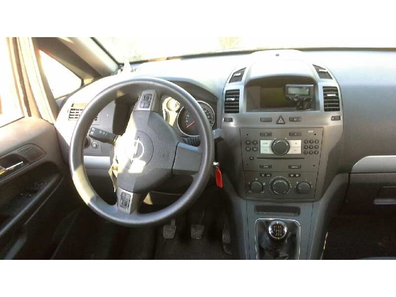 opel zafira b del año 2008