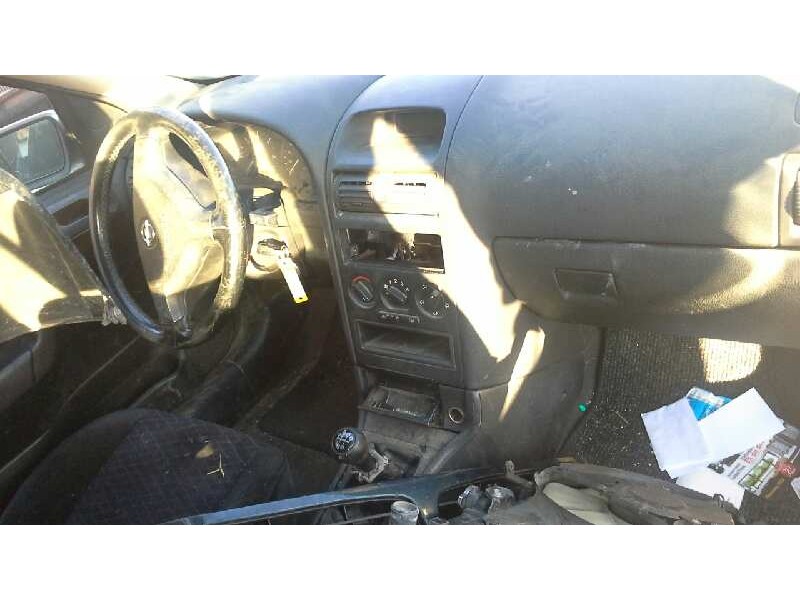 opel astra g berlina del año 1998