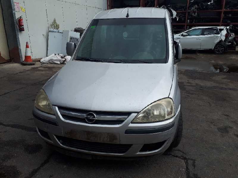 opel combo (corsa c) del año 2004