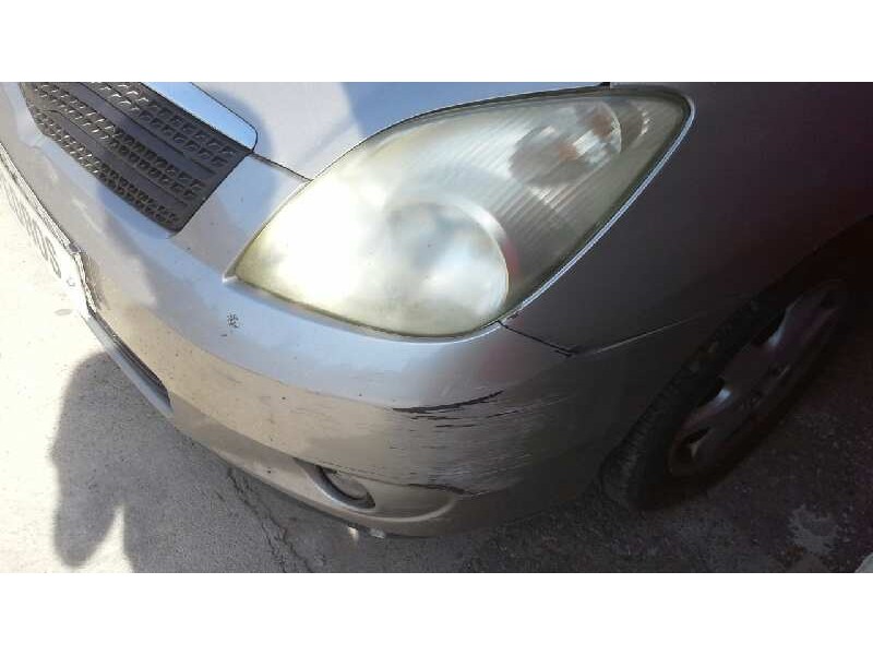 toyota corolla verso (e12) del año 2003