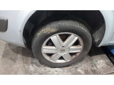 renault megane ii classic berlina del año 2004 2