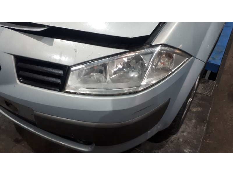 renault megane ii classic berlina del año 2004