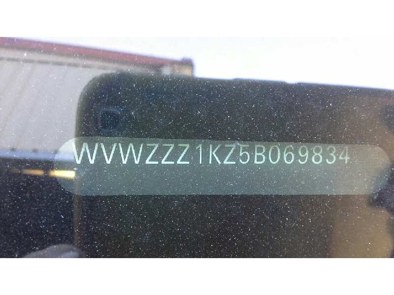 volkswagen golf v berlina (1k1) del año 2004