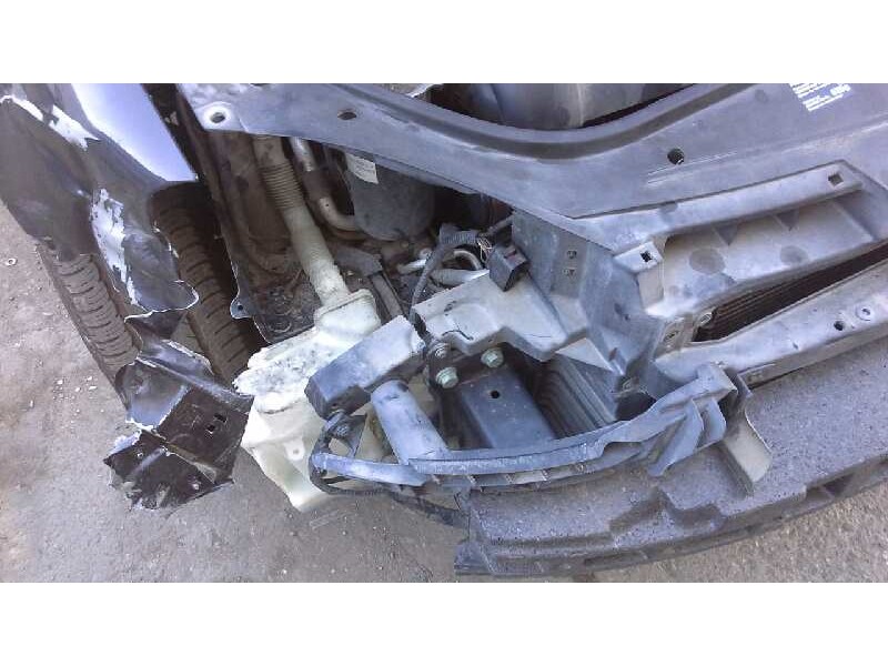 volkswagen golf v berlina (1k1) del año 2004