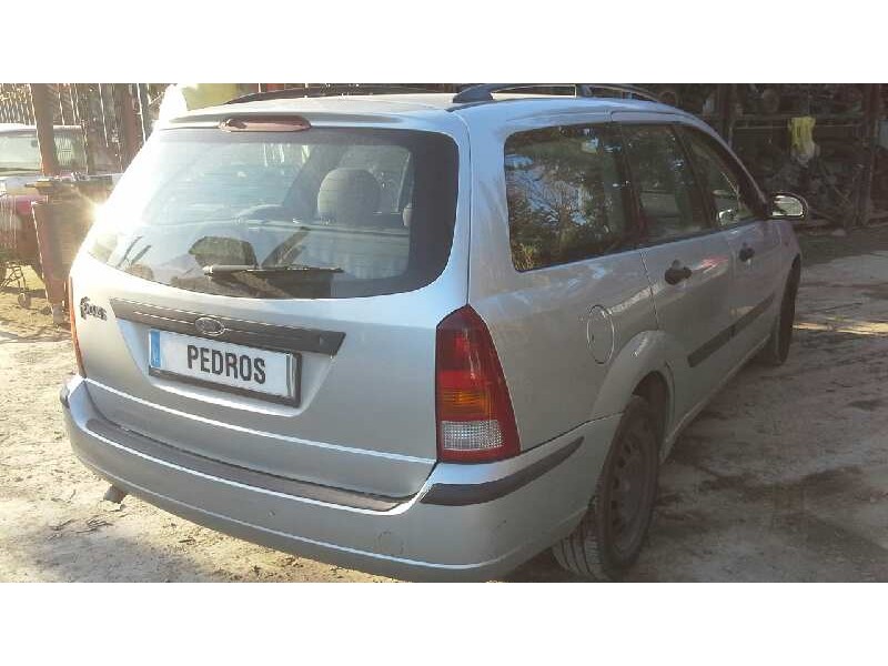 ford focus turnier (cak) del año 2002