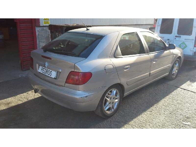 citroën xsara berlina del año 2004