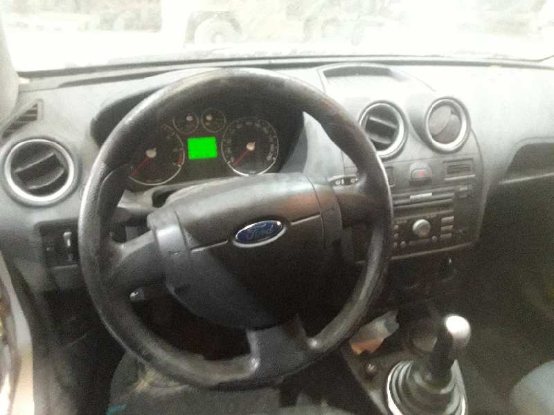 ford fiesta (cbk) del año 2008