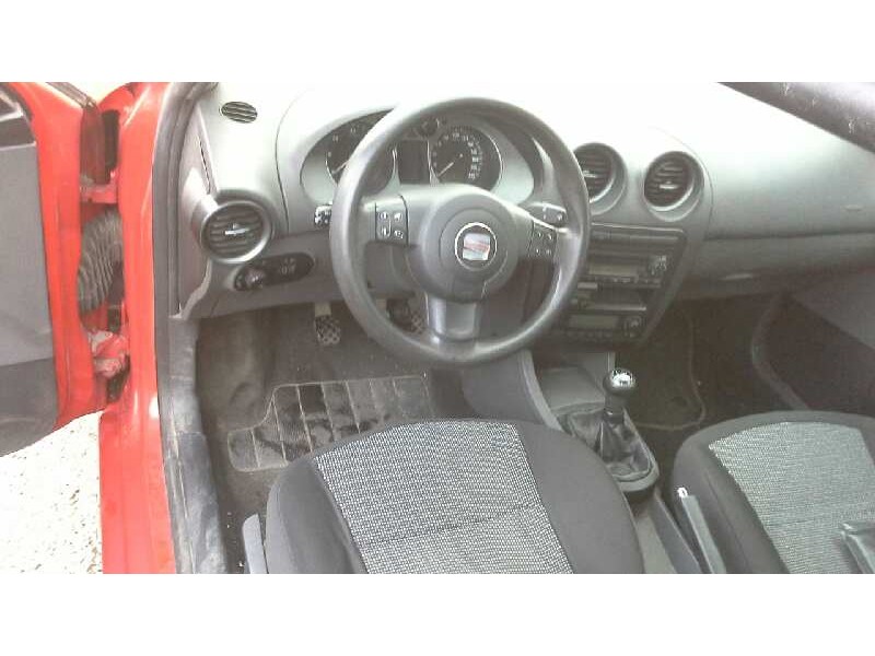 seat ibiza (6l1) del año 2006