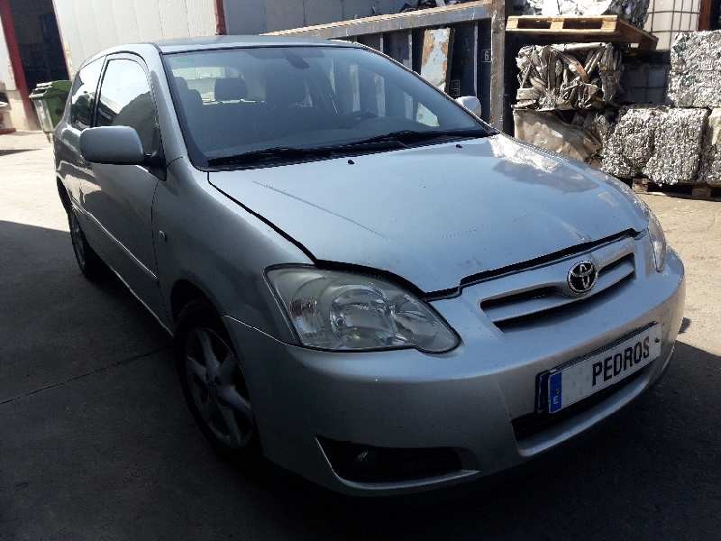 toyota corolla (e12) del año 2004