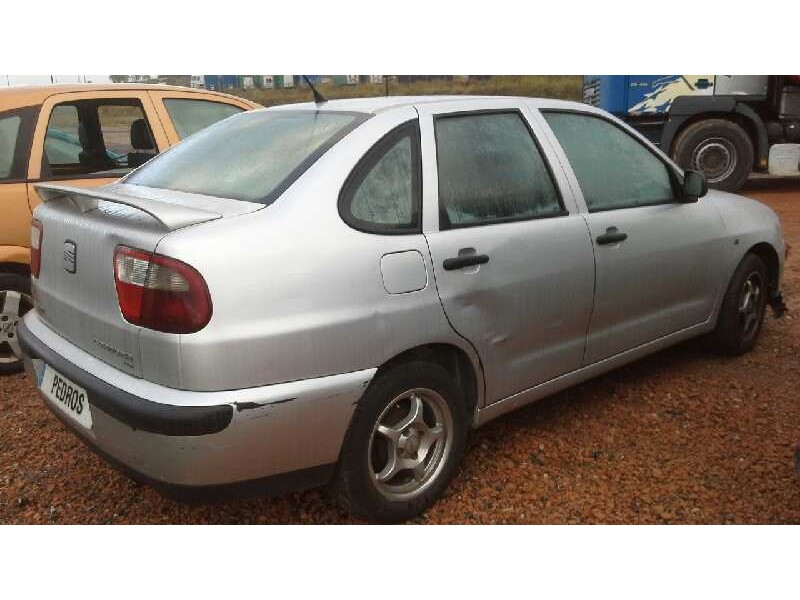 seat cordoba berlina (6k2) del año 2000