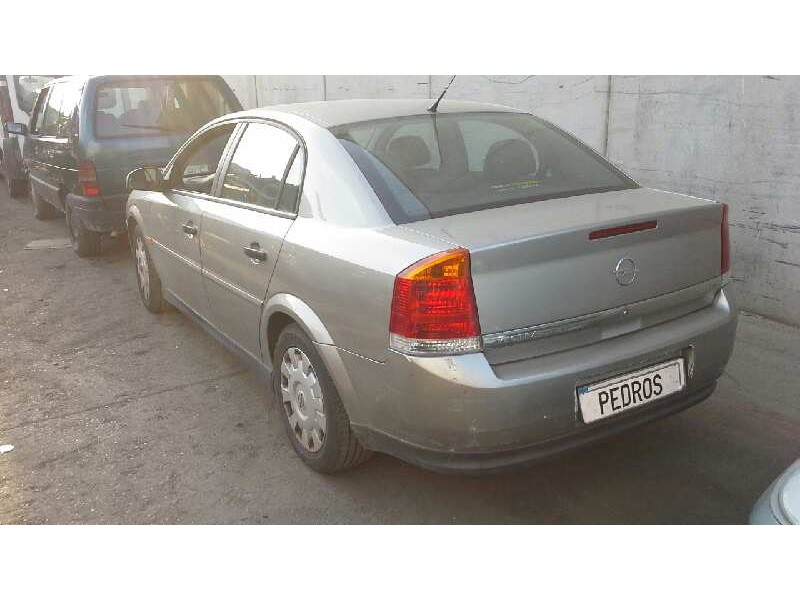 opel vectra c berlina del año 2002