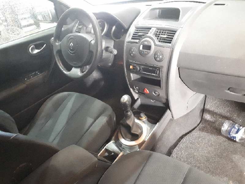 renault megane ii berlina 5p del año 2004