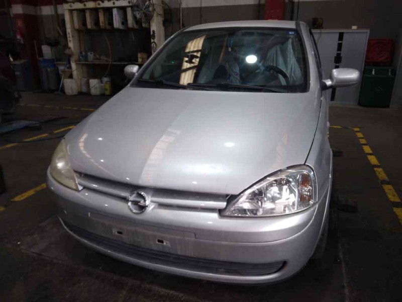 opel corsa c del año 2002