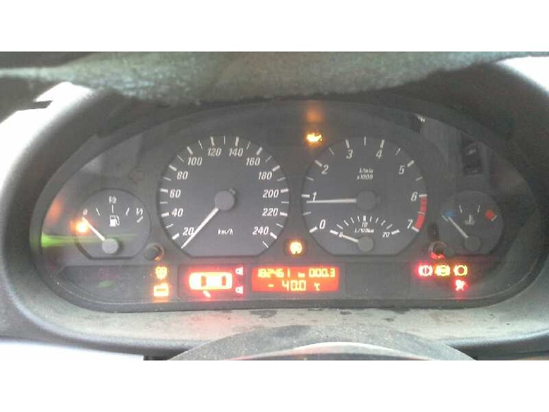 bmw serie 3 berlina (e46) del año 2000