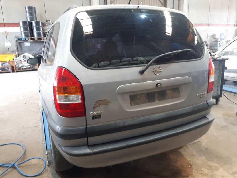 opel zafira a del año 2000