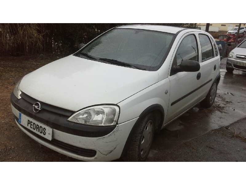 opel corsa c del año 2000