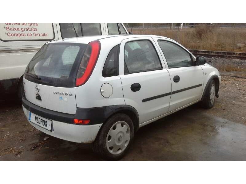 opel corsa c del año 2000