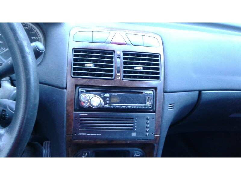 peugeot 307 (s1) del año 2001