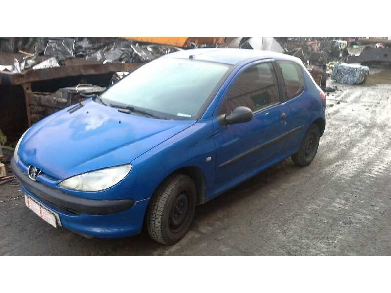 peugeot 206 berlina del año 2000