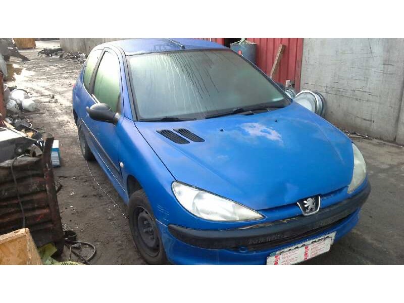 peugeot 206 berlina del año 2000
