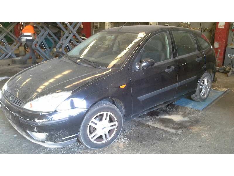 ford focus berlina (cak) del año 2001