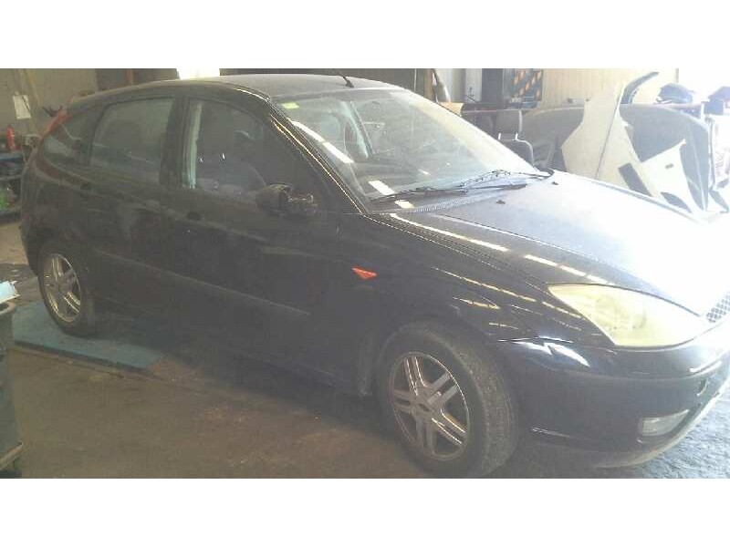 ford focus berlina (cak) del año 2001